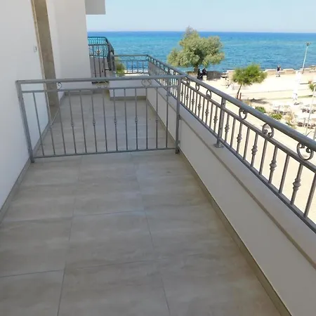 Апартаменты Bilocale Con Balcone Sul Mare 107 *