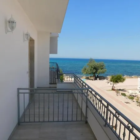Bilocale Con Balcone Sul Mare 107 Апартаменты