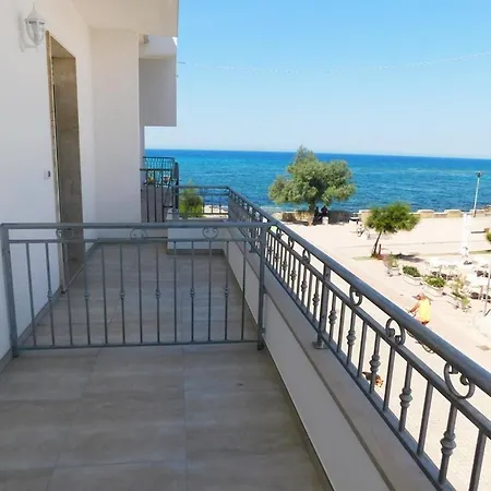 Apartment Bilocale Con Balcone Sul Mare 107 *